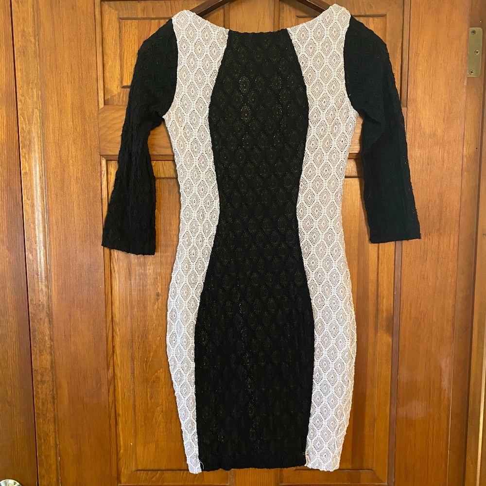 Bailey 44 Alexis Lace Dress in Black and White XS - Picture 3 of 11